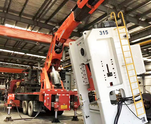 王场镇提升工作效率，选择优质折臂吊租赁服务