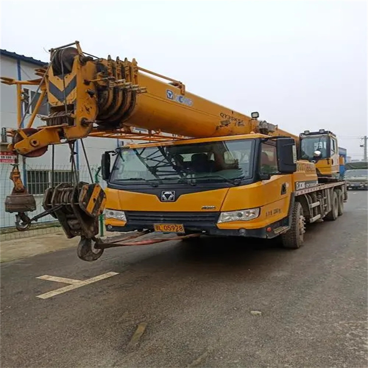 王场镇吊车出租保险：全面覆盖，安全无忧